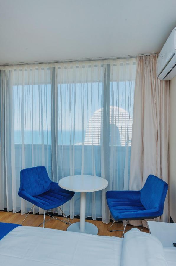 Orbi City Hub Apartments Batumi Exterior photo